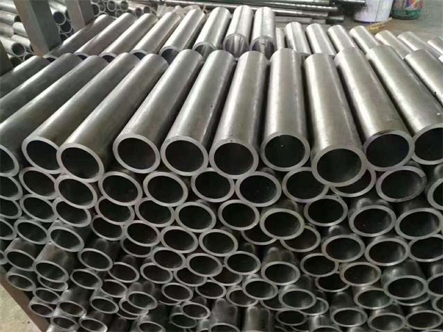 康巴什30CrMo精密无缝钢管
